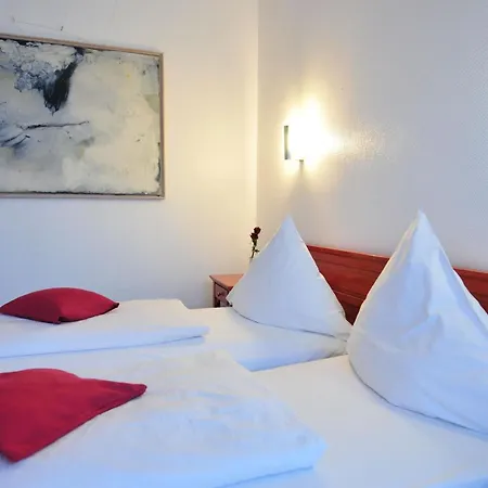 Cerano Am Dom Hotel 3*