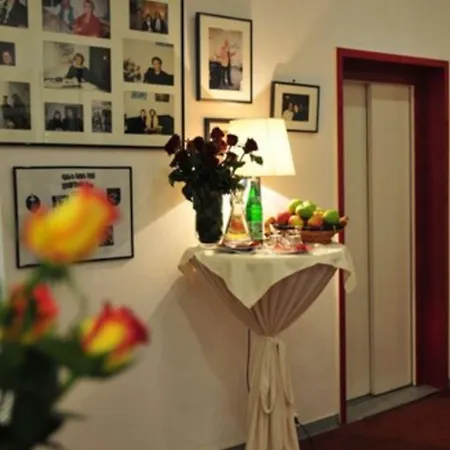 Cerano Am Dom Κολωνία