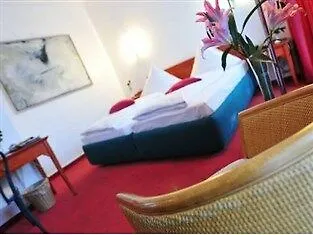 Cerano Am Dom Colónia