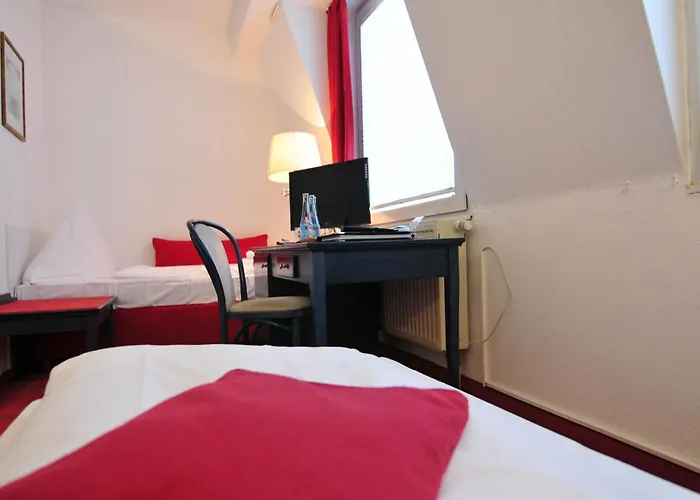 Cerano Am Dom 3* Kolín nad Rýnem