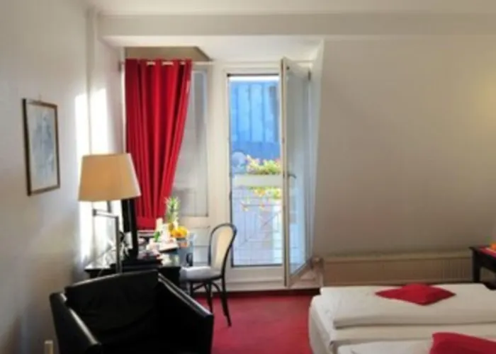 Cerano Am Dom Hotel Kolín nad Rýnem