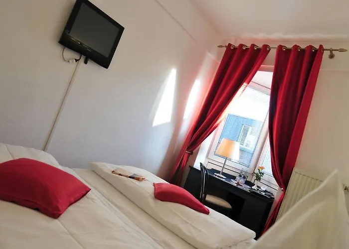 Cerano Am Dom 3* Kolín nad Rýnem