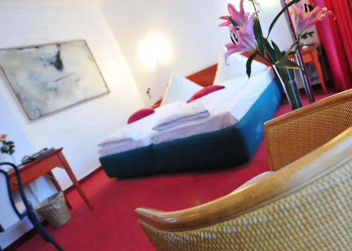 Cerano Am Dom Hotel 3*