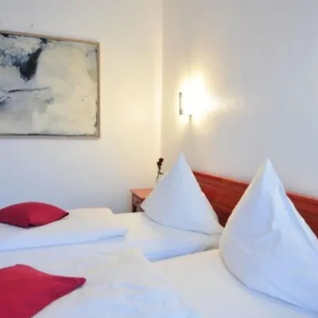 Cerano Am Dom Hotel 3*