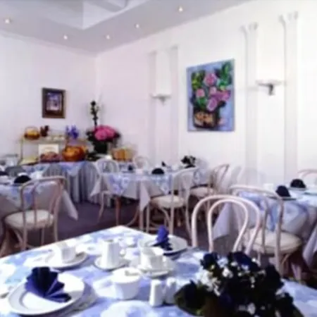 Cerano Am Dom 3* Köln