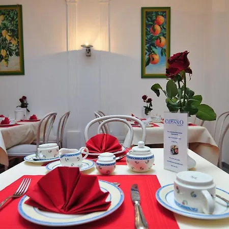 Otel Cerano Am Dom 3*
