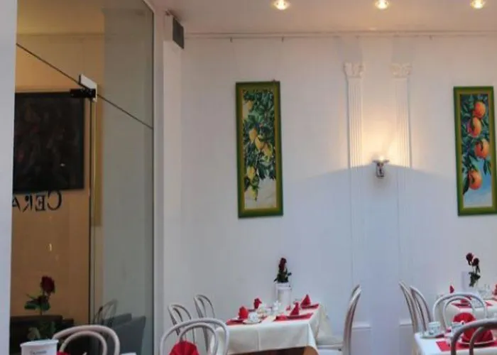 Cerano Am Dom 3* Köln