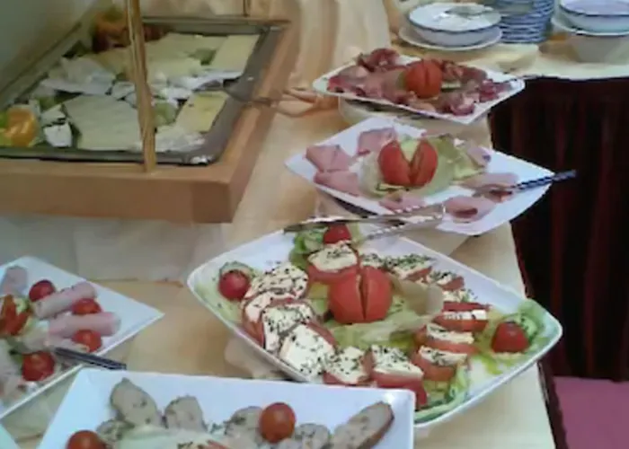 Cerano Am Dom Szálloda 3*