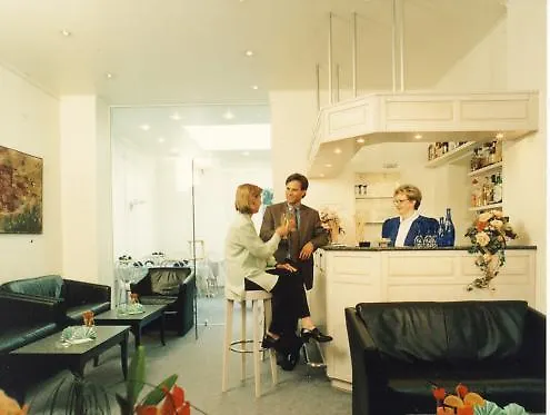 Cerano Am Dom Szálloda