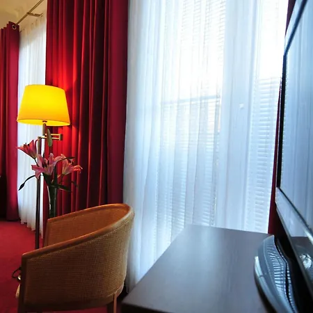 Cerano Am Dom Hotel Kolonia