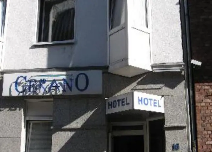 Cerano Am Dom Hotel Kolonia