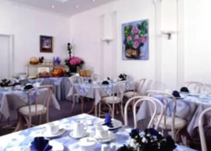 Cerano Am Dom 3* Kolonia