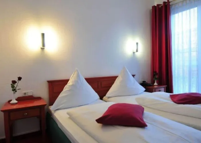 Cerano Am Dom 3* Kolonia