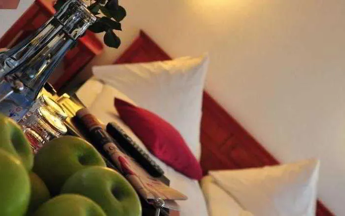 Cerano Am Dom Hotel 3*